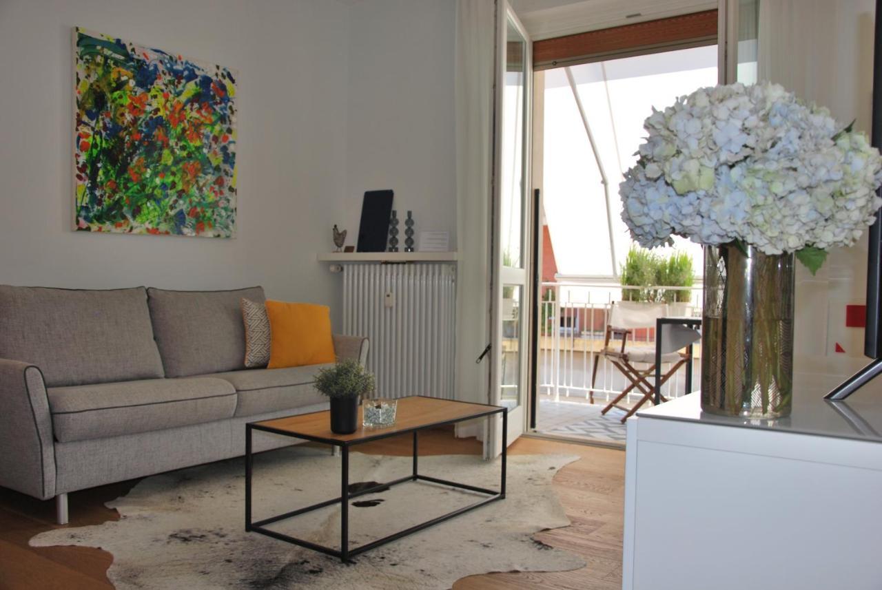 Suite 51 Appartamento Con Terrazzo A 50 Mt Dal Lago - Private Parking (Adults Only) Arona Exterior foto