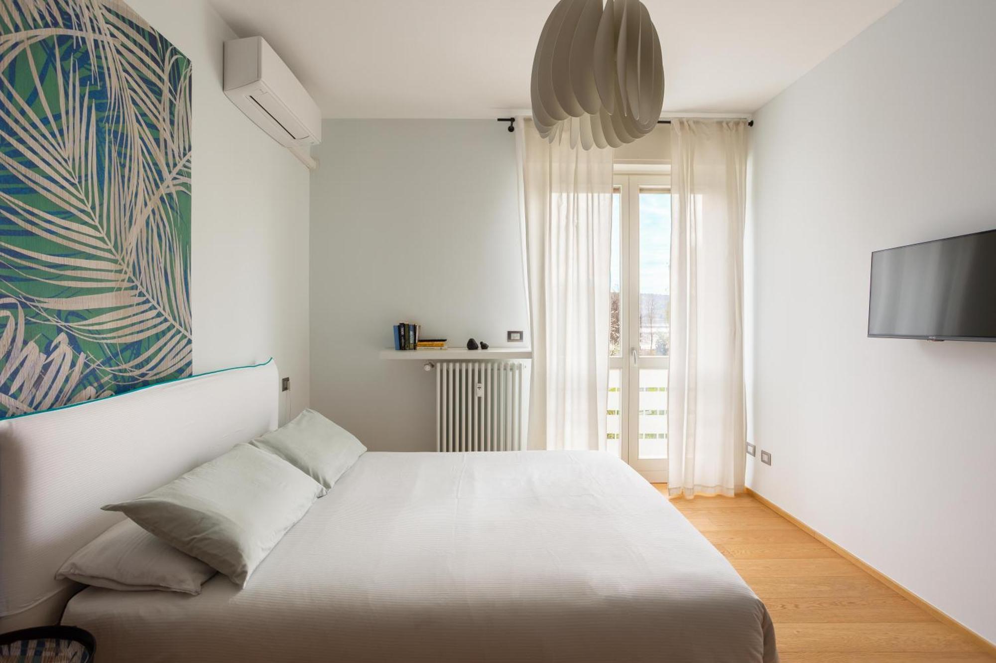 Suite 51 Appartamento Con Terrazzo A 50 Mt Dal Lago - Private Parking (Adults Only) Arona Exterior foto