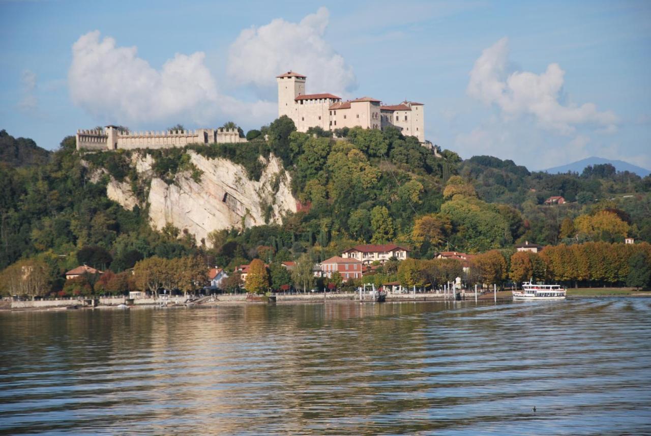 Suite 51 Appartamento Con Terrazzo A 50 Mt Dal Lago - Private Parking (Adults Only) Arona Exterior foto